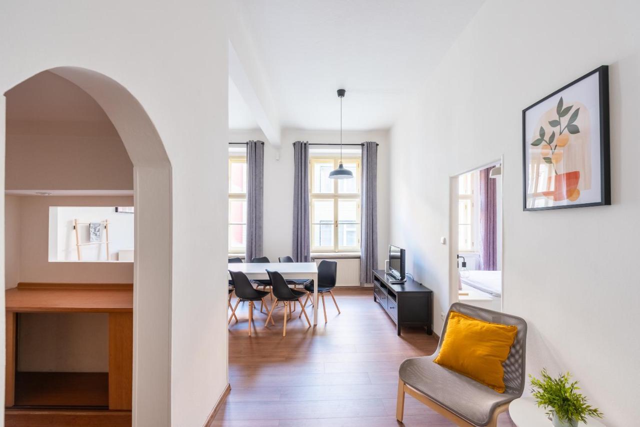 פראג Budget Reznicka Apartment מראה חיצוני תמונה