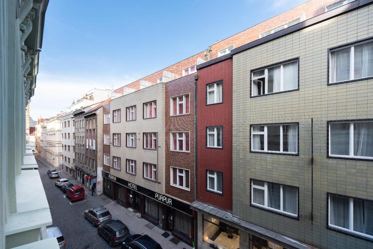 פראג Budget Reznicka Apartment מראה חיצוני תמונה