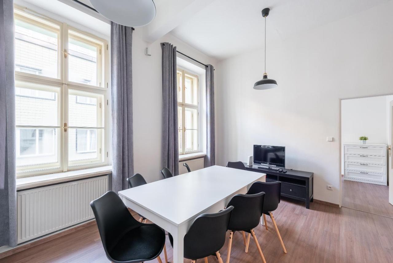 פראג Budget Reznicka Apartment מראה חיצוני תמונה